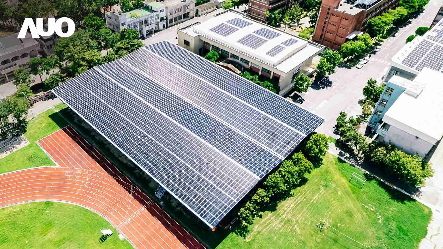 口袋牛店SunSteel光电整合型浪板具备快速安装、、轻量化优势，，，可提升15%发电效能，，通过国际IEC与台湾VPC认证安全、、、防漏、、耐候标准